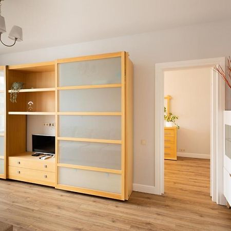 Cozy 2 Bedroom Apartment In Riga Centre Luaran gambar