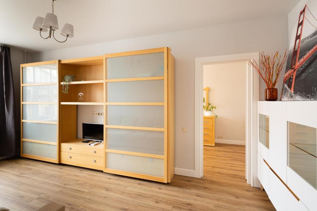 Cozy 2 Bedroom Apartment In Riga Centre Luaran gambar
