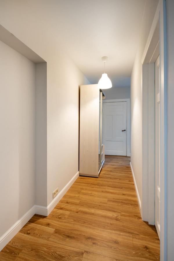 Cozy 2 Bedroom Apartment In Riga Centre Luaran gambar