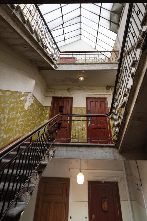 Cozy 2 Bedroom Apartment In Riga Centre Luaran gambar