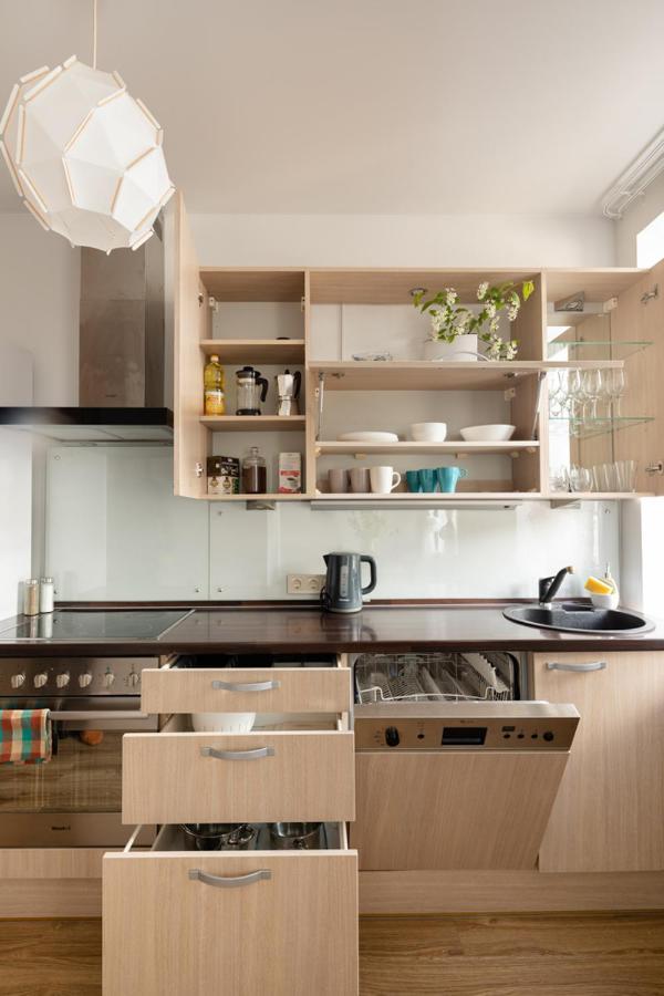 Cozy 2 Bedroom Apartment In Riga Centre Luaran gambar